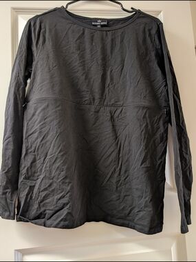 Nursing Queen Black Long-Sleeve Lightweight Nursing Jacket